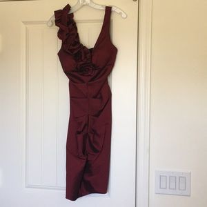 Gorgeous Burgundy Sleeveless Dress